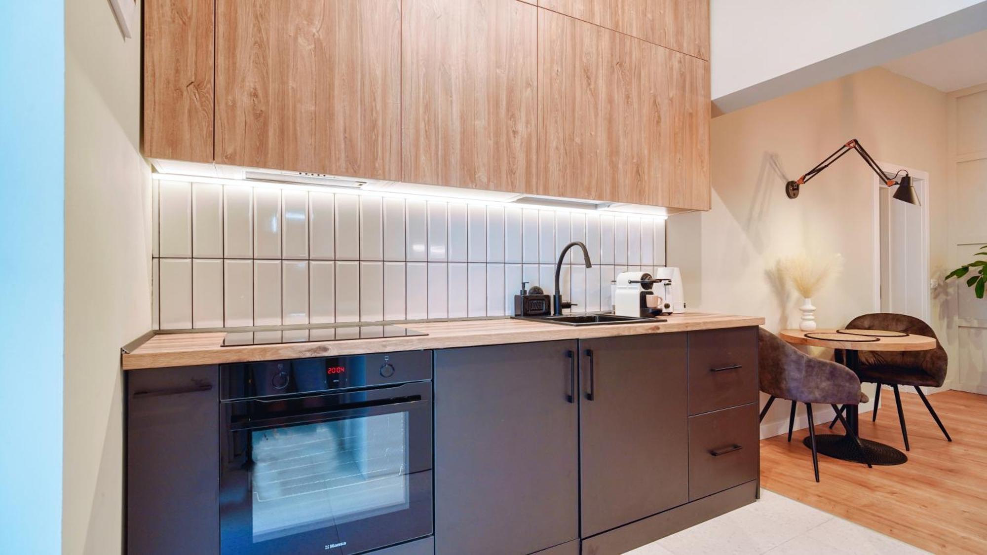 Privo Oldtown Luxury Apartment Брашов Екстер'єр фото